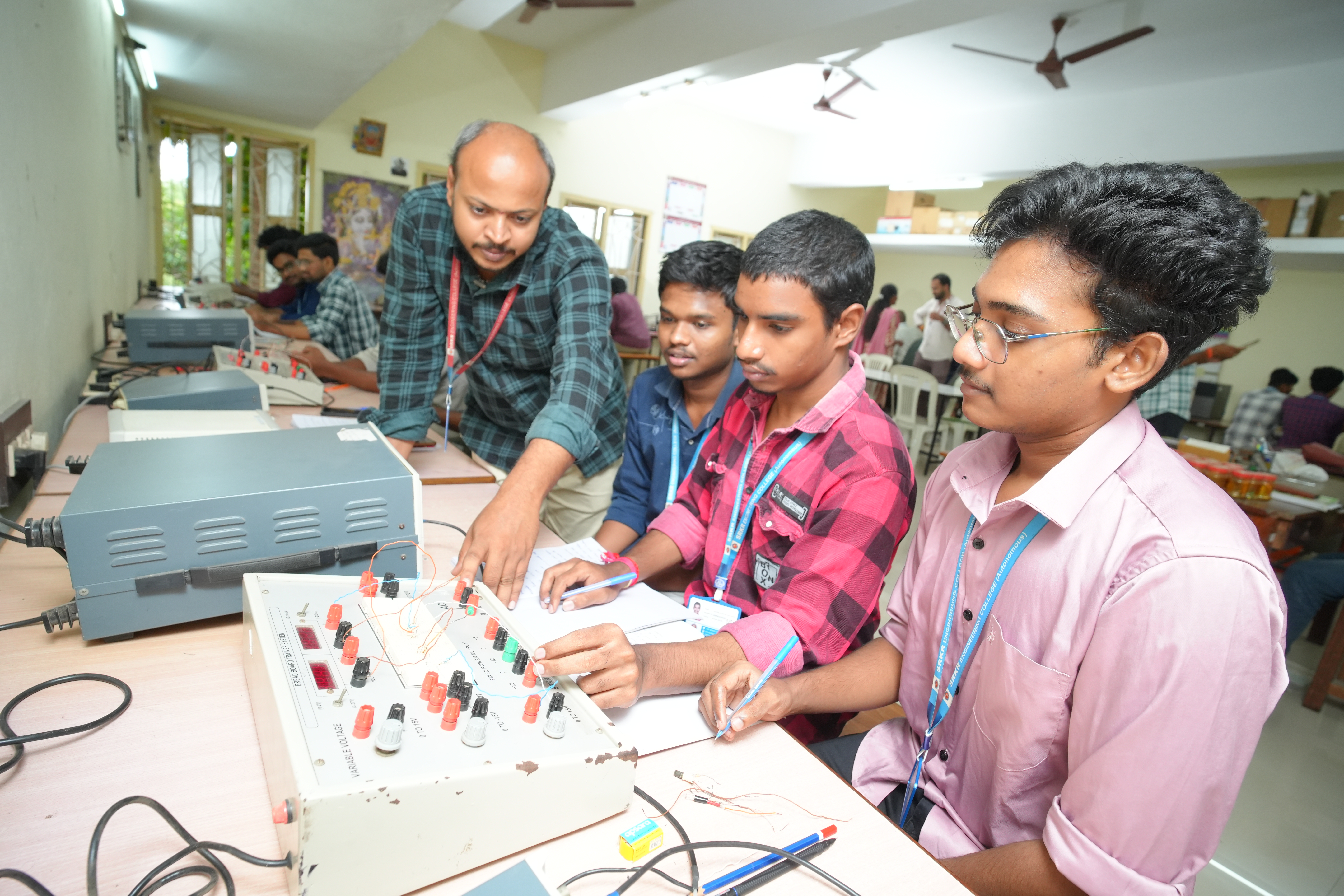 Electronic Devices & Circuits Lab