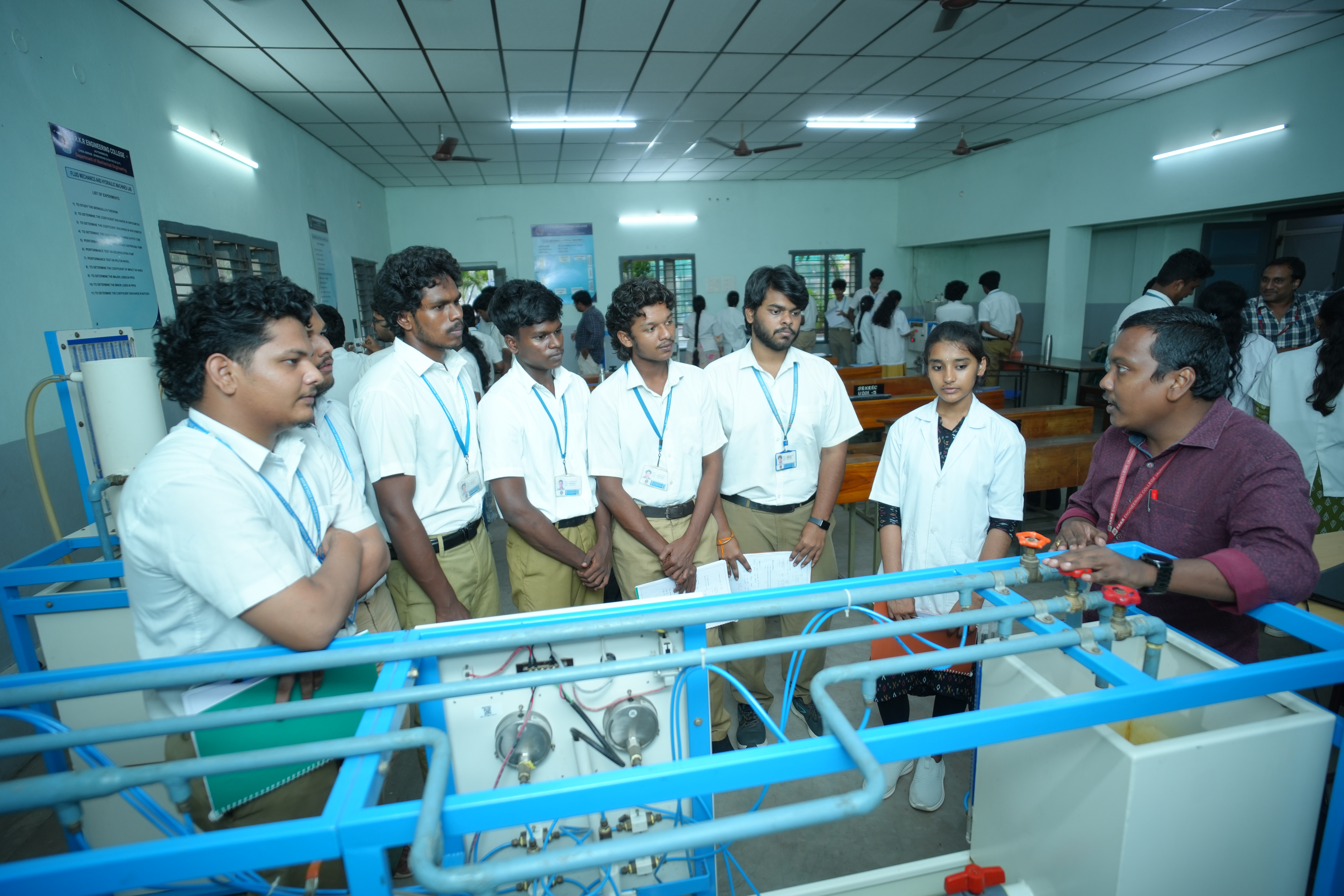 Fluid Mechanics & Hydraulics Lab